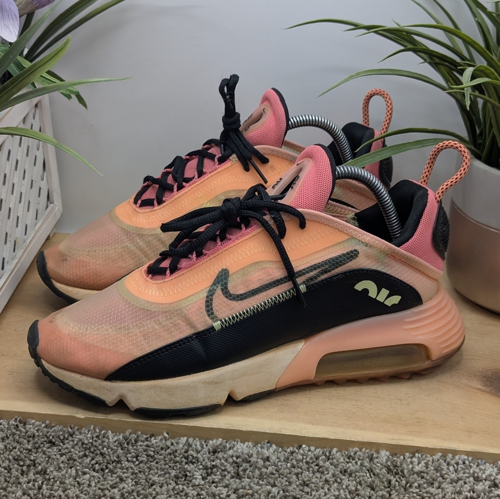Nike Air Max 2090 Neon Highlighter Women's Size 9.5 Running Shoes Walking Gym